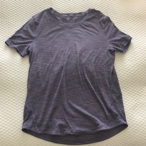 Lululemon T Shirt